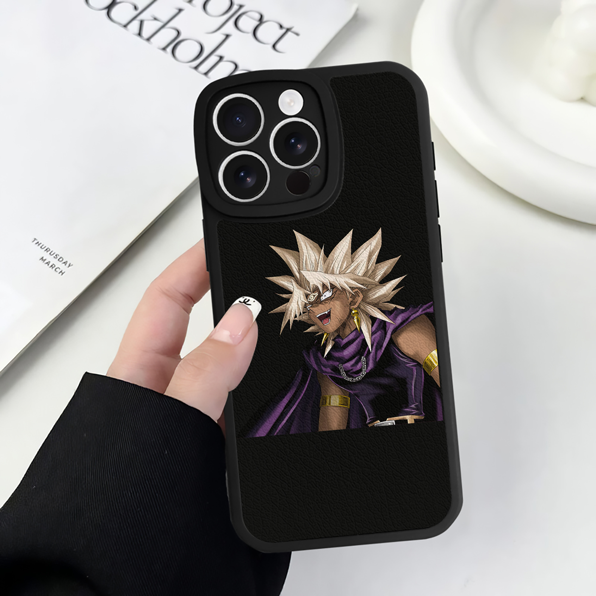 遊☆戯☆王 Yu-Gi-Oh! 【iPhone 16シリーズ対応】シリコンスマホケース（レザー調） 材質：シリコン